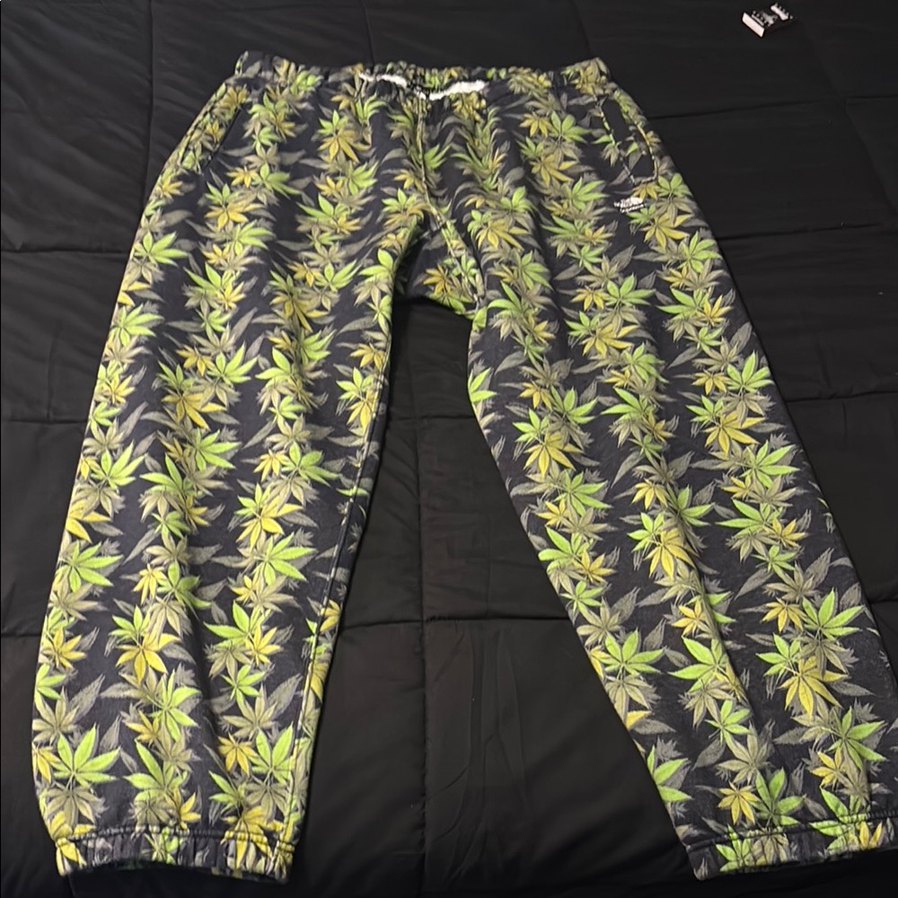 TNFxSupreme Sweatpants